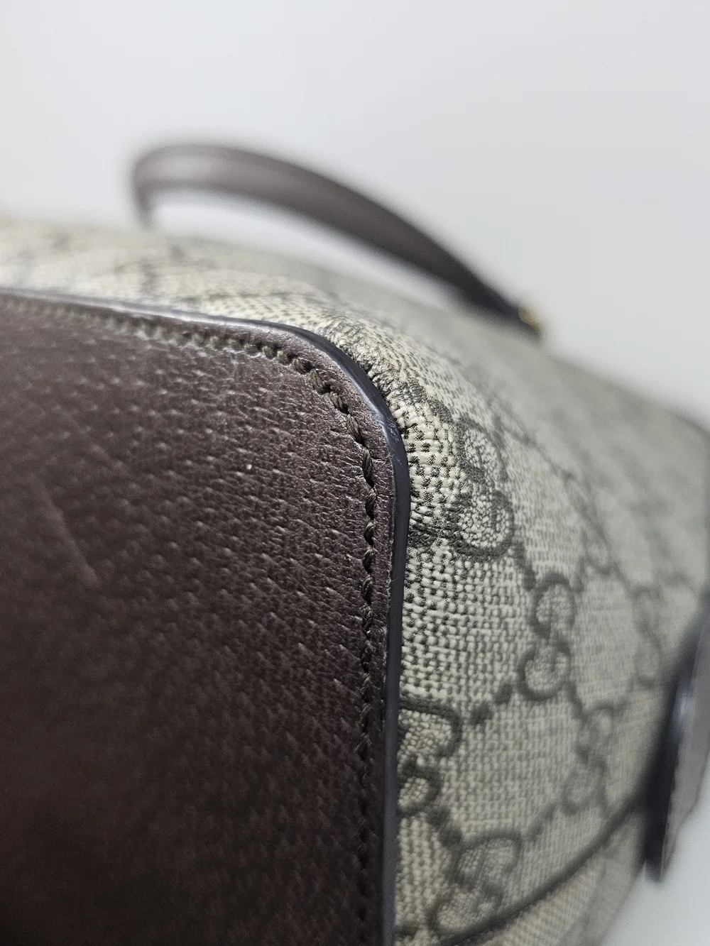 Gucci shoulder bag
